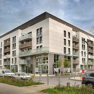 Aparthotel Domitys Calandra, Villepinte (Seine-Saint-Denis)